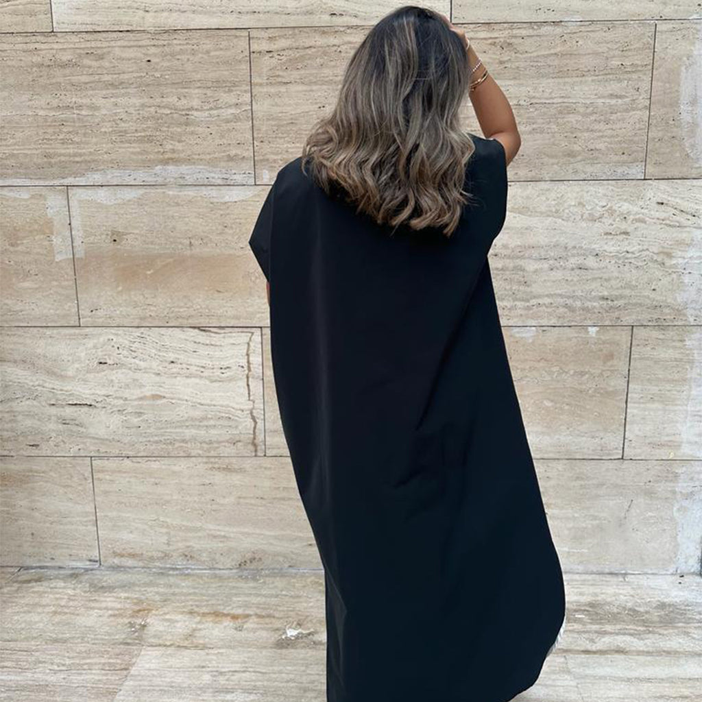 Stylish black & white sleeveless dress